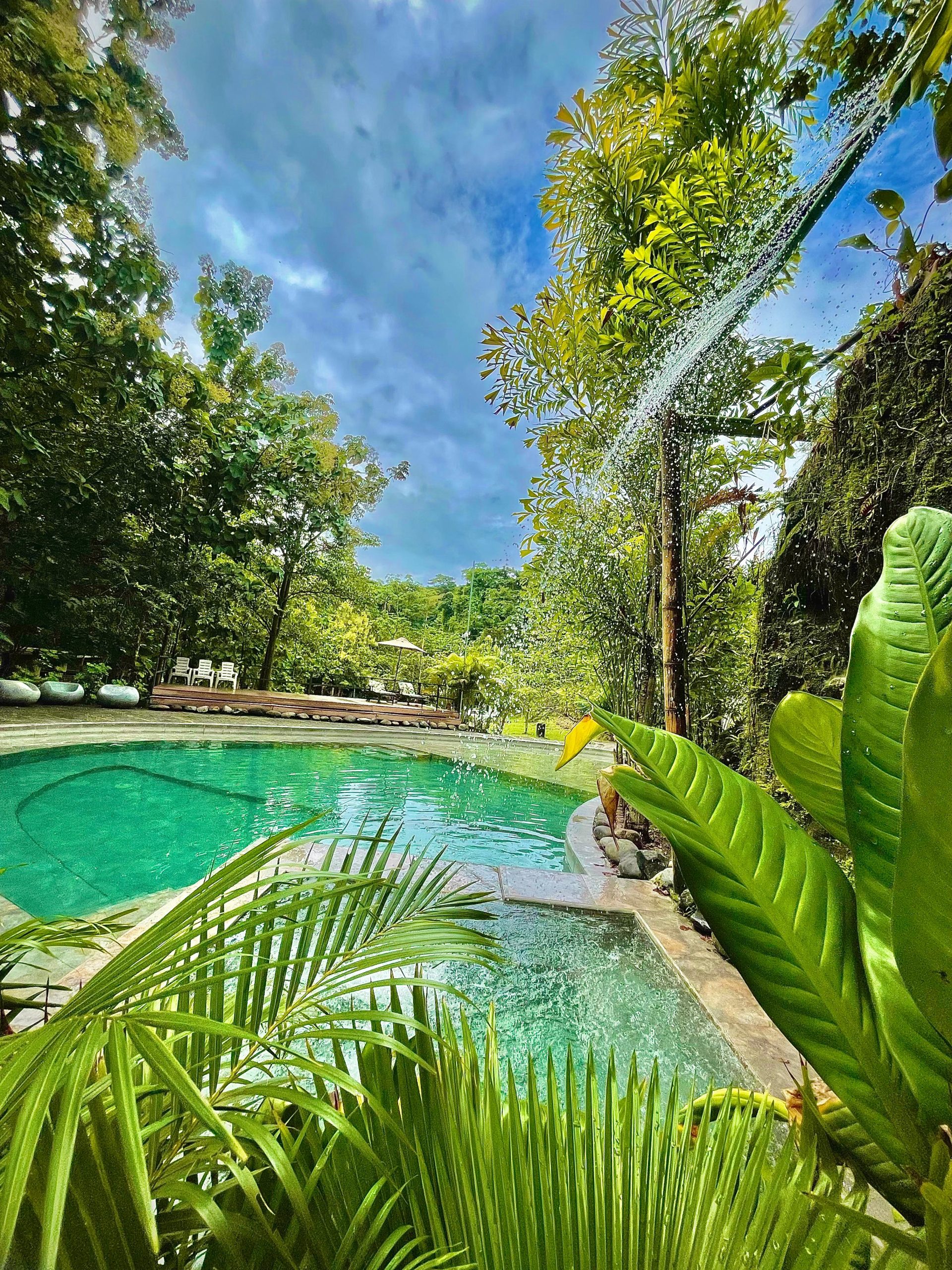 Piscina nocturna TUKU